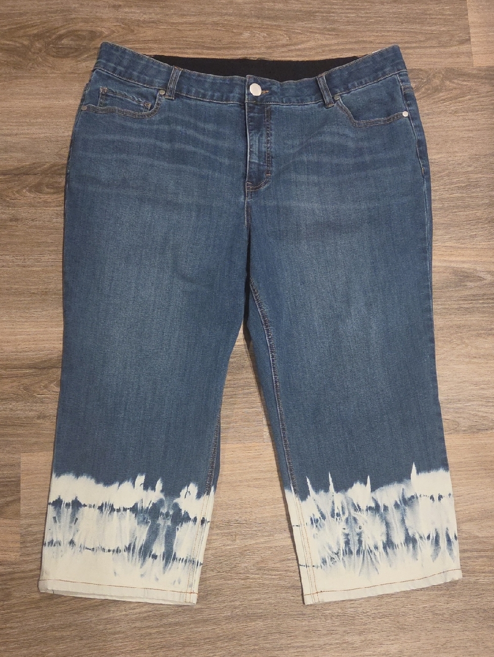 Women's Indigo Tie-Dye Hem Capri Jeans Size 18